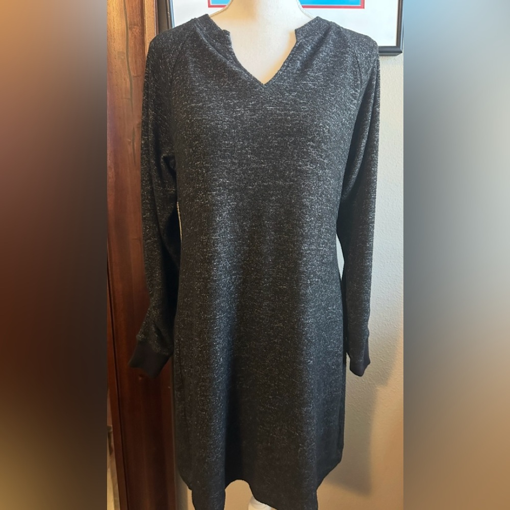 Cabi Sweater PJ Dress Long Ruched Sleeves Womens Size S Black Heather
Stvle 3829